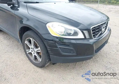 2013 Volvo Xc60 T6 z USA, uszkodzony, nr VIN YV4902DZ2D2405330